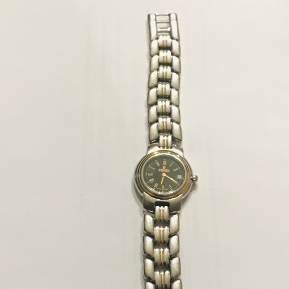 Beautiful Fendi 5ATM with serial number authentic - Picture 6 of 16